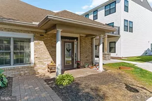 108 High Pointe Dr, Hummelstown, PA 17036 - Photo 2