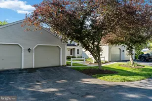 2046 Wexford Rd, Palmyra, PA 17078 - Photo 2