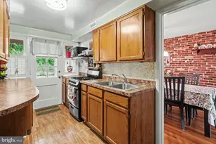 2446 Brookwood St, Harrisburg, PA 17104 - Photo 6