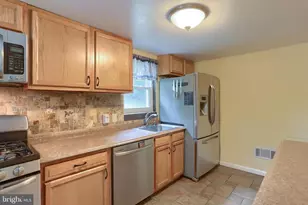 5212 Earl Dr, Harrisburg, PA 17112 - Photo 10