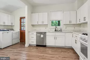 255 N Pine St, Middletown, PA 17057 - Photo 8