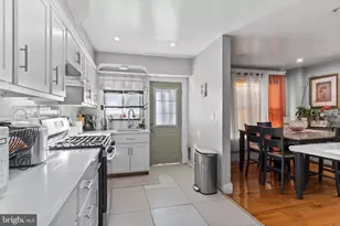 2452 N 4th St, Harrisburg, PA 17110 - Photo 12