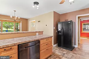4014 Green St, Harrisburg, PA 17110 - Photo 10