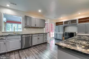 702 Showers St, Harrisburg, PA 17104 - Photo 8