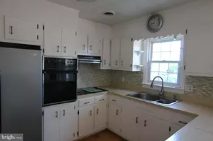 6893 Chambers Hill Rd, Harrisburg, PA 17111 - Photo 6