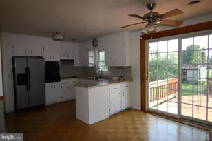 6893 Chambers Hill Rd, Harrisburg, PA 17111 - Photo 8