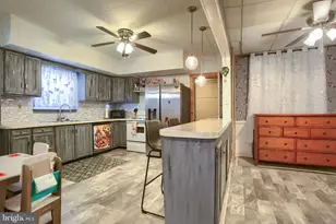 208 East St, Williamstown, PA 17098 - Photo 12