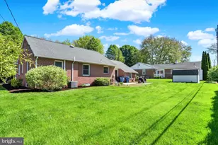 291 Birch Ln, Hummelstown, PA 17036 - Photo 16