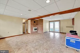 1589 Vesta Dr, Harrisburg, PA 17112 - Photo 16