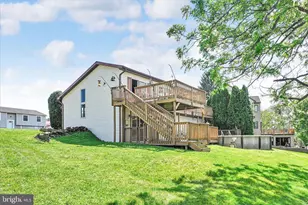 5561 Banbridge Dr, Harrisburg, PA 17112 - Photo 36