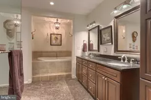 321 Concord Ct, Hershey, PA 17033 - Photo 24