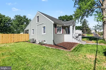 214 N Railroad Street, Hummelstown, PA 17036 - Photo 2