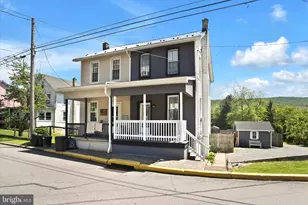 601 Pottsville St, Wiconisco, PA 17097 - Photo 2