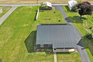 334 E Market St, Lykens, PA 17048 - Photo 6