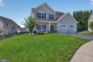684 Lavenda Ct, Harrisburg, PA 17111 - Photo 2