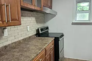 351 S 2nd St, Steelton, PA 17113 - Photo 2