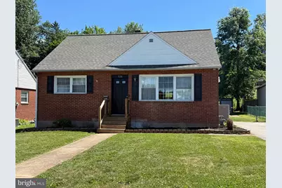 326 E Roosevelt Avenue, Middletown, PA 17057 - Photo 1