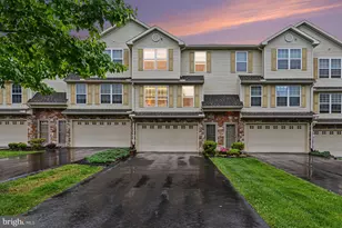 158 Mapleton Blvd, Harrisburg, PA 17112 - Photo 2