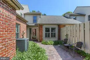 29 Cambridge Dr, Hershey, PA 17033 - Photo 4