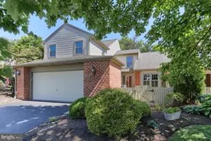 29 Cambridge Dr, Hershey, PA 17033 - Photo 1