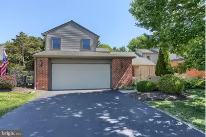 29 Cambridge Drive, Hershey, PA 17033 - Photo 2