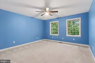 1071 Knoll Dr, Hummelstown, PA 17036 - Photo 16