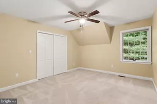 1071 Knoll Dr, Hummelstown, PA 17036 - Photo 14