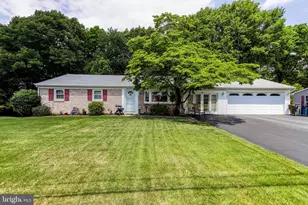 5620 Plainview Rd, Harrisburg, PA 17111 - Photo 1