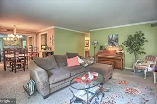 563 Roslaire Dr, Hummelstown, PA 17036 - Photo 6