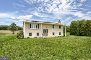 95 Pawnee Ln, Halifax, PA 17032 - Photo 2