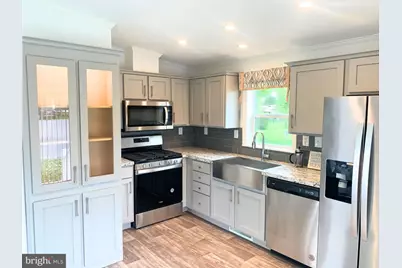 92 Florence Drive, Elizabethtown, PA 17022 - Photo 2
