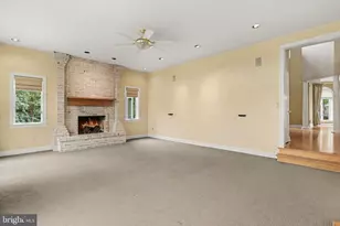 2394 Forest Hills Dr, Harrisburg, PA 17112 - Photo 16