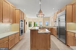 2394 Forest Hills Dr, Harrisburg, PA 17112 - Photo 18
