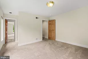2394 Forest Hills Dr, Harrisburg, PA 17112 - Photo 40
