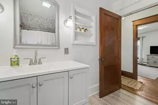163 E Derry Rd, Hershey, PA 17033 - Photo 14