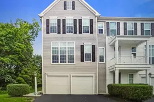 2143 Red Fox Dr, Hummelstown, PA 17036 - Photo 1