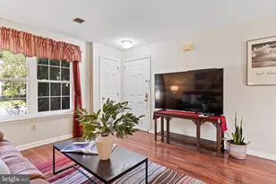 128 Hiddenwood Dr, Harrisburg, PA 17110 - Photo 4