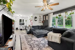 1029 Laurel Dr, Middletown, PA 17057 - Photo 2