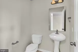 722 Gregs Dr, Harrisburg, PA 17111 - Photo 12