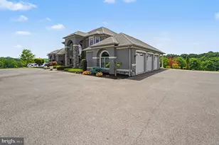 6551 Red Top Rd, Harrisburg, PA 17111 - Photo 2