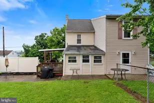 412 Apple Ave, Middletown, PA 17057 - Photo 6