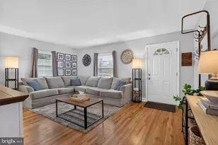 232 S Harrisburg St, Harrisburg, PA 17113 - Photo 2