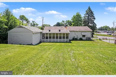 1024 Buttonwood Drive, Harrisburg, PA 17109 - Photo 4