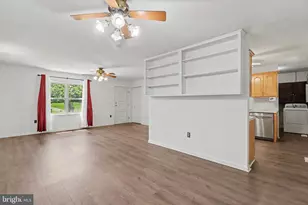 1024 Buttonwood Dr, Harrisburg, PA 17109 - Photo 12