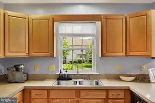 305 Saddle Ridge Ct, Harrisburg, PA 17110 - Photo 10
