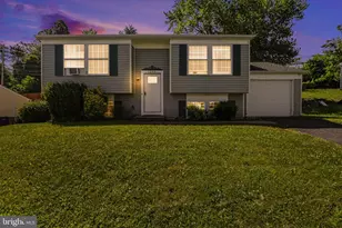 1288 Wandering Way, Harrisburg, PA 17110 - Photo 2