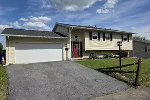 5 Heatherwood Cir, Middletown, PA 17057 - Photo 1