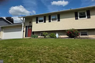 5 Heatherwood Circle, Middletown, PA 17057 - Photo 2