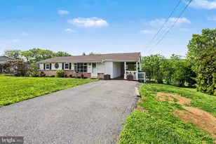 6228 Elmer Ave, Harrisburg, PA 17112 - Photo 2