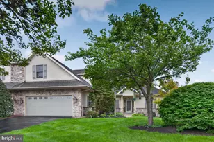 2477 Zell Ct, Hummelstown, PA 17036 - Photo 2